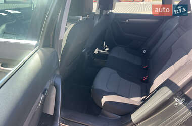 Універсал Volkswagen Passat 2010 в 
