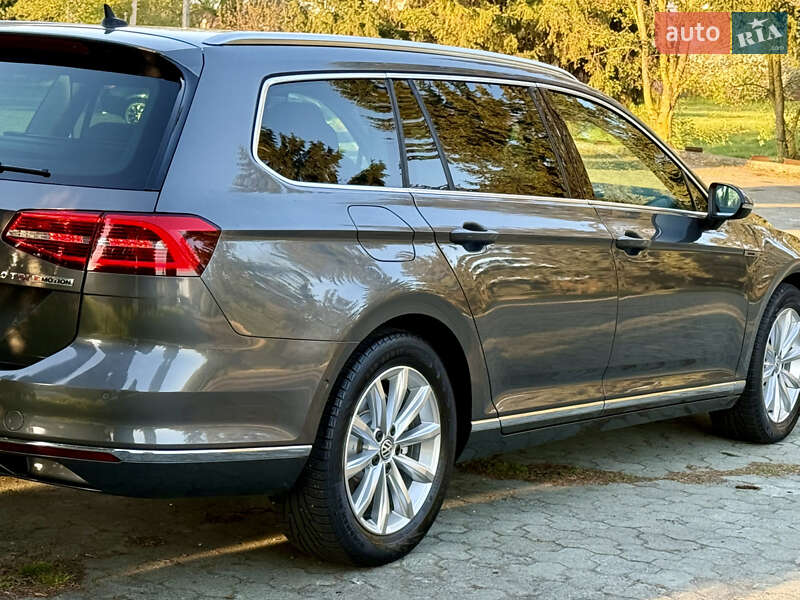 Универсал Volkswagen Passat 2015 в Дубно