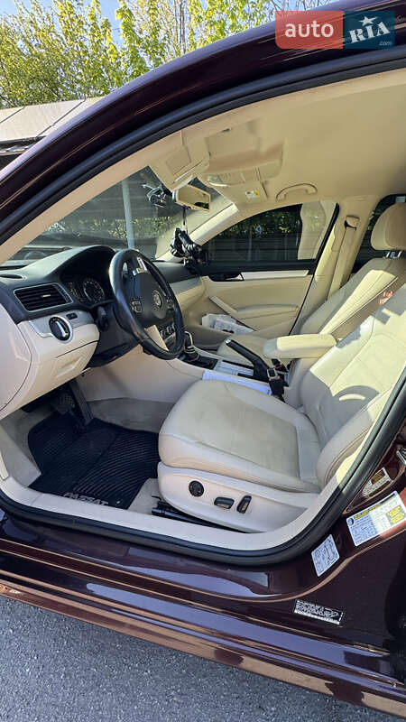 Седан Volkswagen Passat 2012 в Кривому Розі
