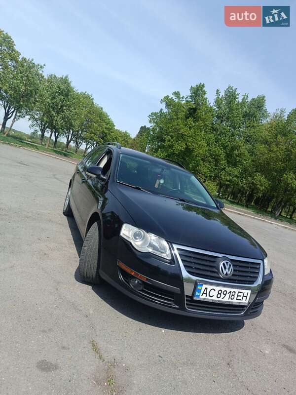 Універсал Volkswagen Passat 2008 в 
