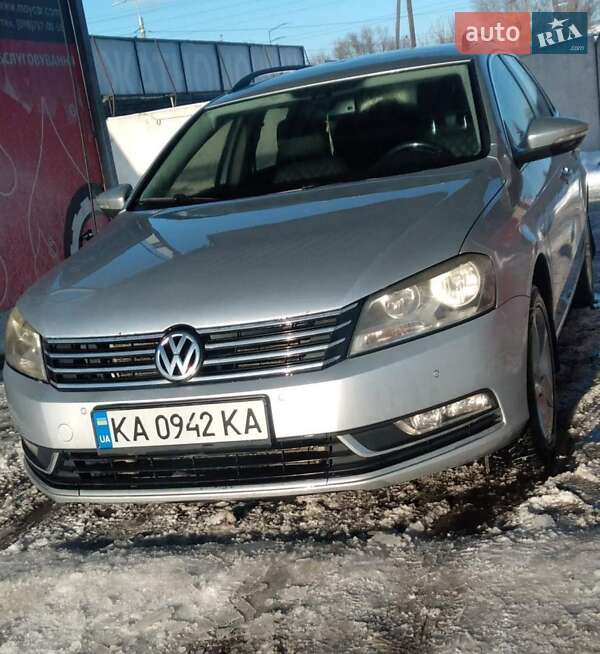 Volkswagen Passat 2011