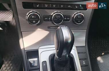 Універсал Volkswagen Passat 2012 в 