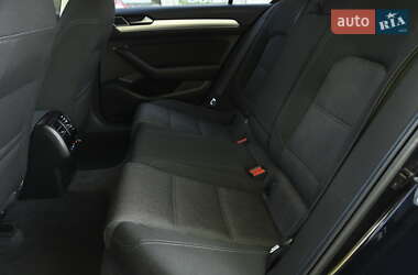 Седан Volkswagen Passat 2017 в 
