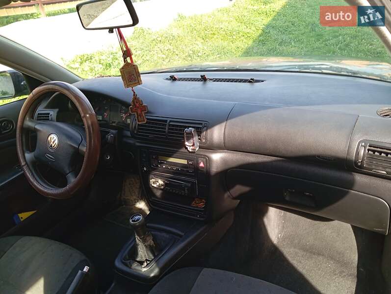 Універсал Volkswagen Passat 1997 в Теребовлі