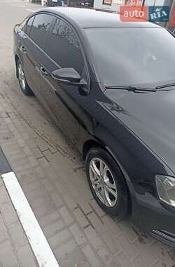 Седан Volkswagen Passat 2012 в 