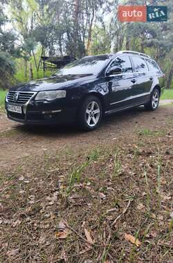 Універсал Volkswagen Passat 2007 в Лебедині
