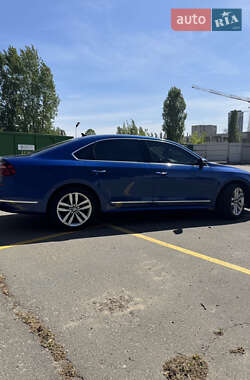 Седан Volkswagen Passat 2016 в 