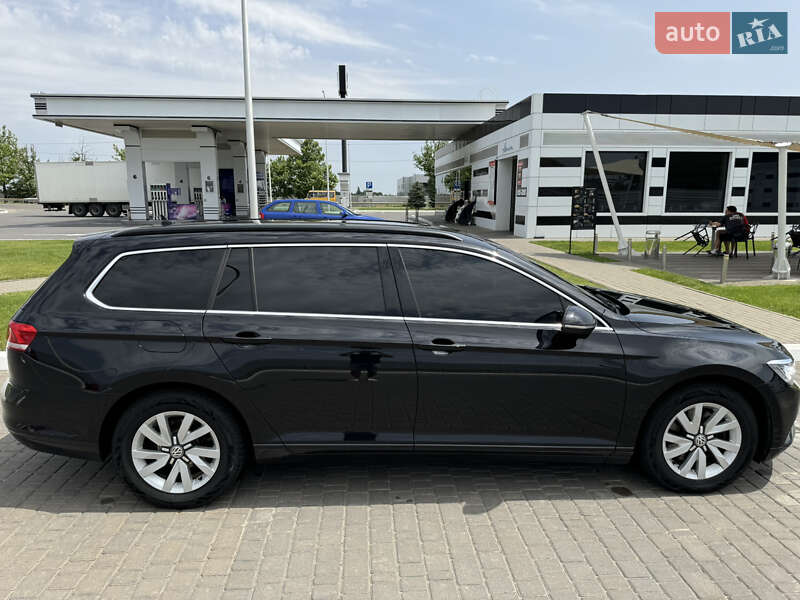 Універсал Volkswagen Passat 2015 в Миколаєві