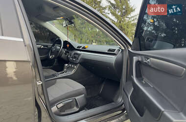 Універсал Volkswagen Passat 2012 в 
