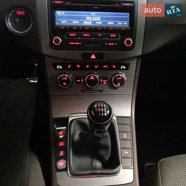 Универсал Volkswagen Passat 2012 в Коцюбинском