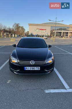 Седан Volkswagen Passat 2011 в 