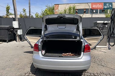 Седан Volkswagen Passat 2014 в 