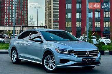 Седан Volkswagen Passat 2019 в Києві