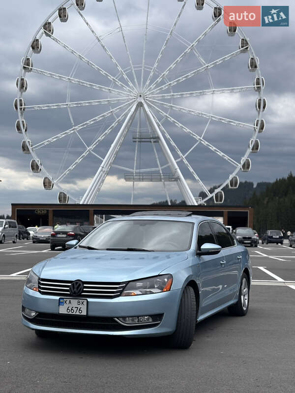 Седан Volkswagen Passat 2012 в 
