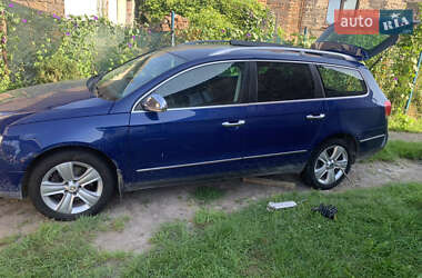 Универсал Volkswagen Passat 2007 в Жовкве