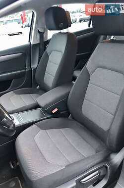 Седан Volkswagen Passat 2013 в 
