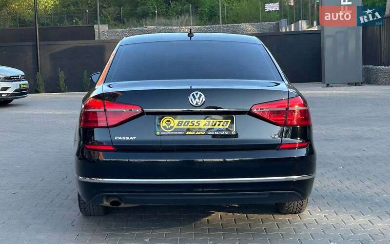 Седан Volkswagen Passat 2016 в Черновцах
