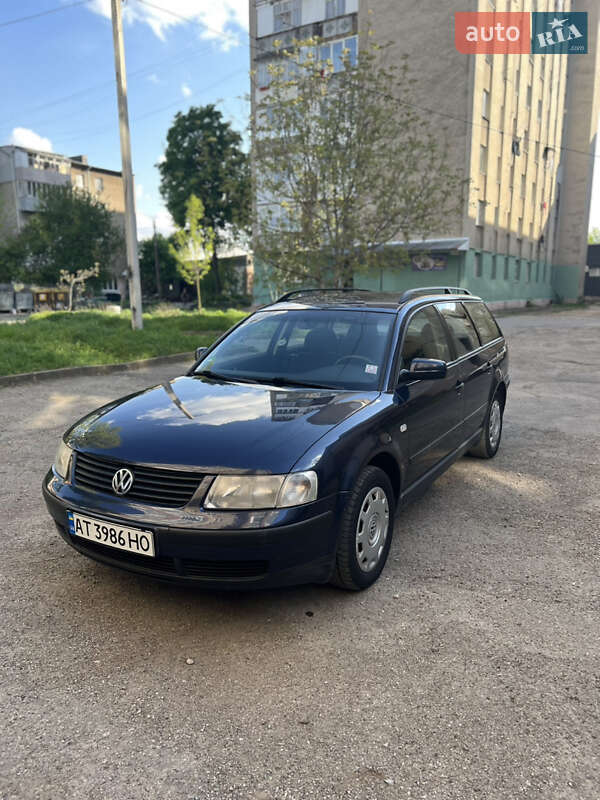Універсал Volkswagen Passat 1998 в 