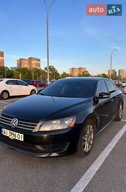 Седан Volkswagen Passat 2013 в Киеве