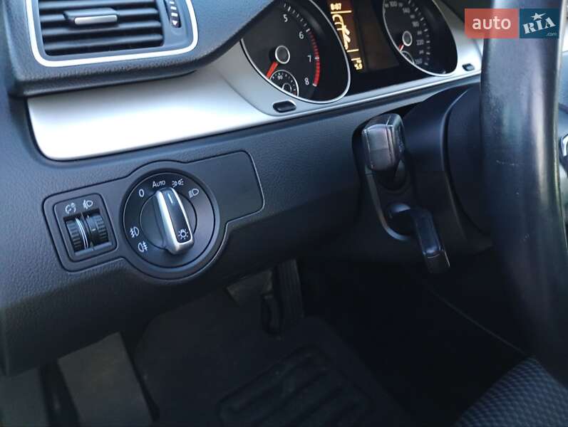 Универсал Volkswagen Passat 2011 в Калуше фото 20 Универсал Volkswagen Passat 2011 в Калуше