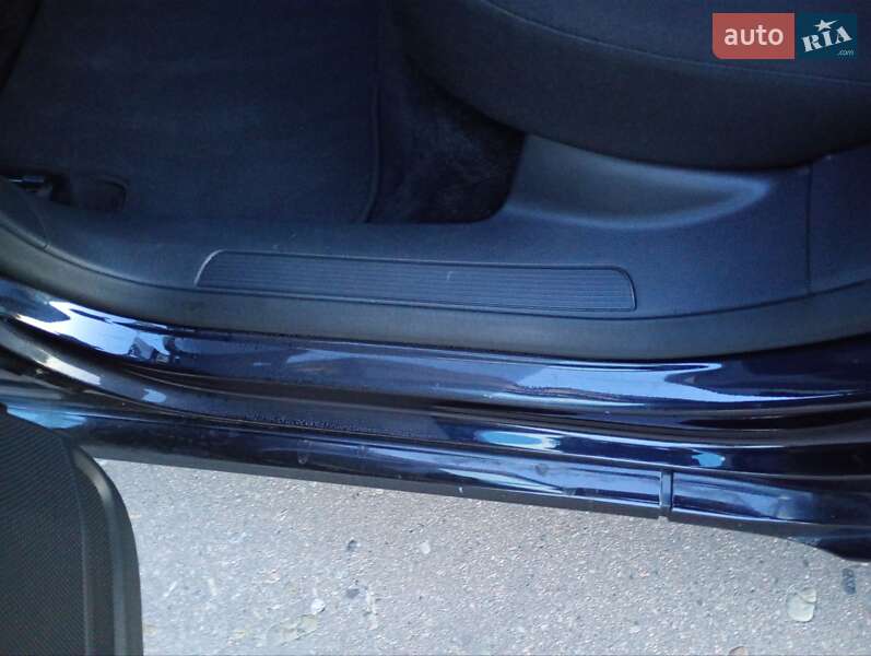 Универсал Volkswagen Passat 2011 в Калуше фото 31 Универсал Volkswagen Passat 2011 в Калуше