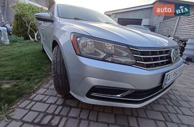 Седан Volkswagen Passat 2015 в 
