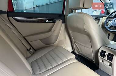 Універсал Volkswagen Passat 2011 в 