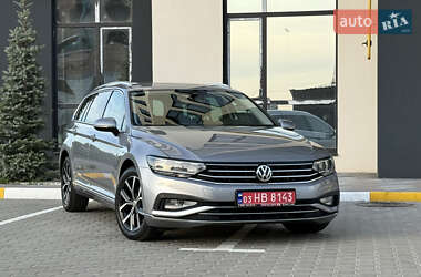 Універсал Volkswagen Passat 2021 в Києві