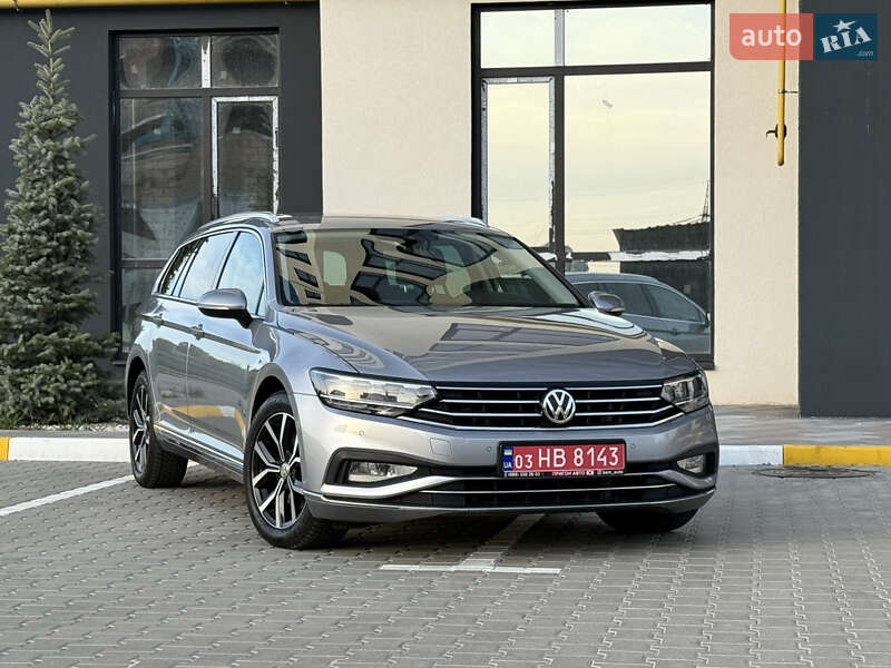 Volkswagen Passat 2021