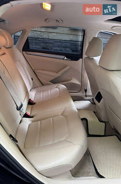 Седан Volkswagen Passat 2015 в 