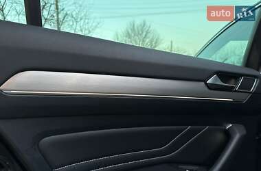 Седан Volkswagen Passat 2021 в 
