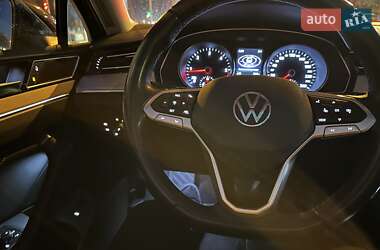 Седан Volkswagen Passat 2021 в 