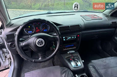 Універсал Volkswagen Passat 2004 в 