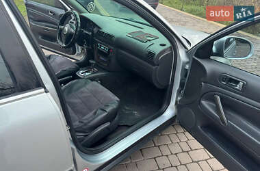 Універсал Volkswagen Passat 2004 в 