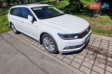 Універсал Volkswagen Passat 2016 в 