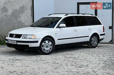 Універсал Volkswagen Passat 1998 в 