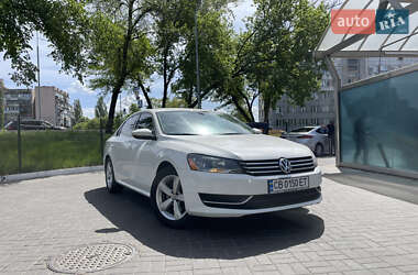 Седан Volkswagen Passat 2012 в Києві