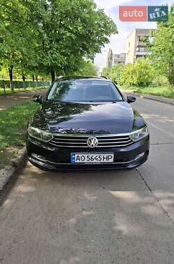 Універсал Volkswagen Passat 2015 в Ужгороді