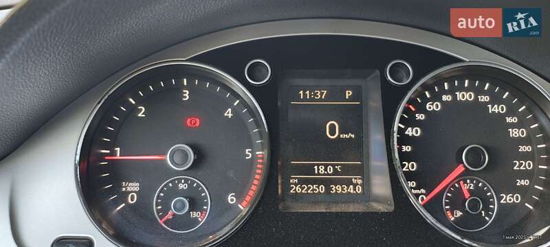 Универсал Volkswagen Passat 2012 в Харькове