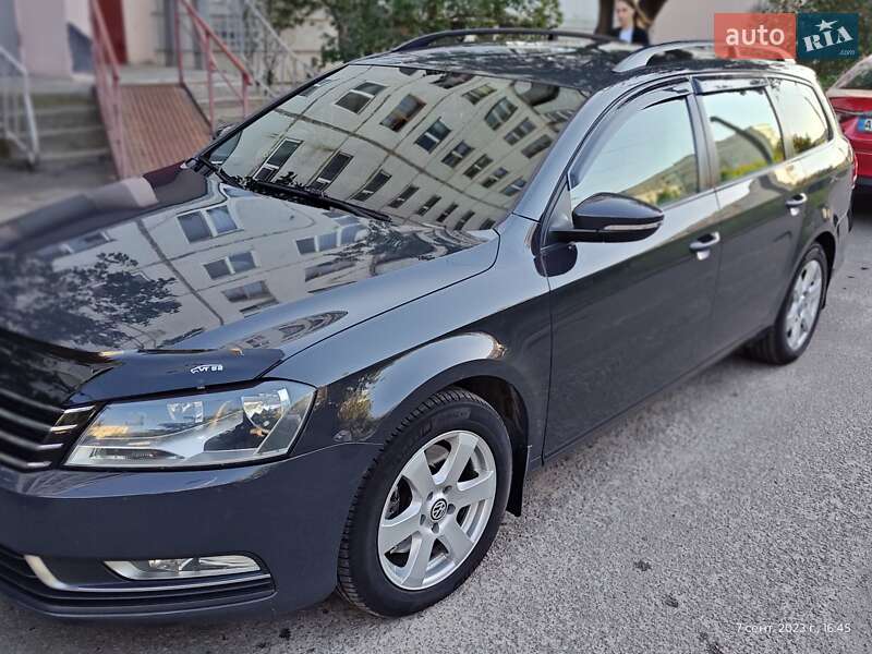 Универсал Volkswagen Passat 2012 в Харькове