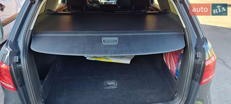 Универсал Volkswagen Passat 2012 в Харькове