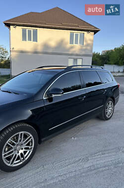 Універсал Volkswagen Passat 2010 в 