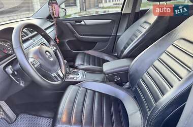 Седан Volkswagen Passat 2011 в 