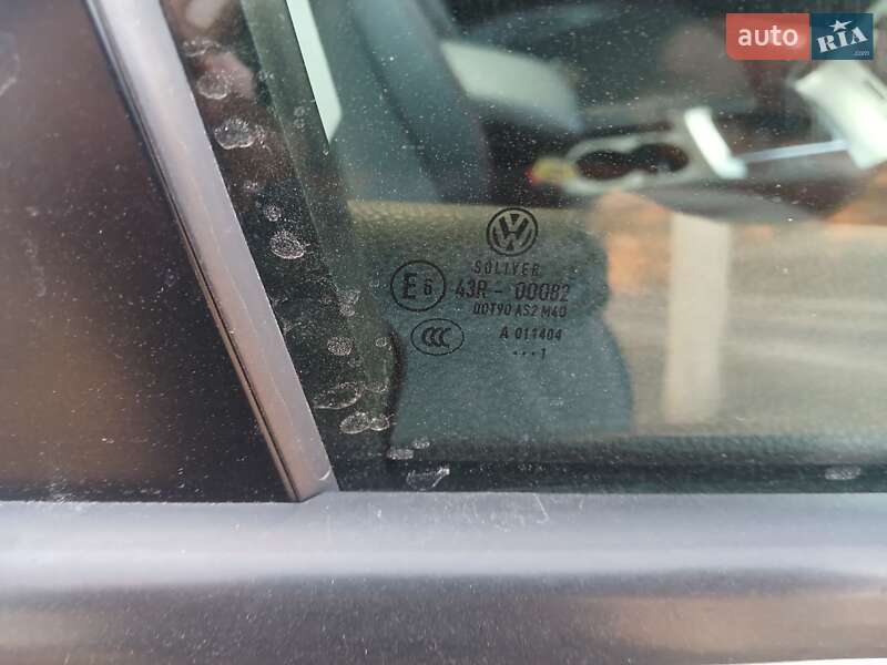 Универсал Volkswagen Passat 2011 в Бродах