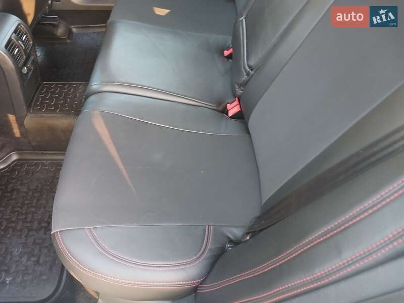 Универсал Volkswagen Passat 2011 в Бродах