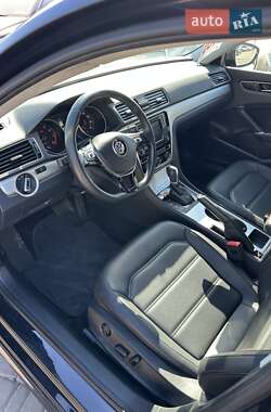 Седан Volkswagen Passat 2018 в 