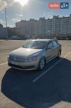 Седан Volkswagen Passat 2012 в Івано-Франківську