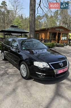 Універсал Volkswagen Passat 2008 в 