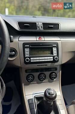 Універсал Volkswagen Passat 2008 в 