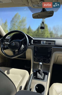 Седан Volkswagen Passat 2016 в 